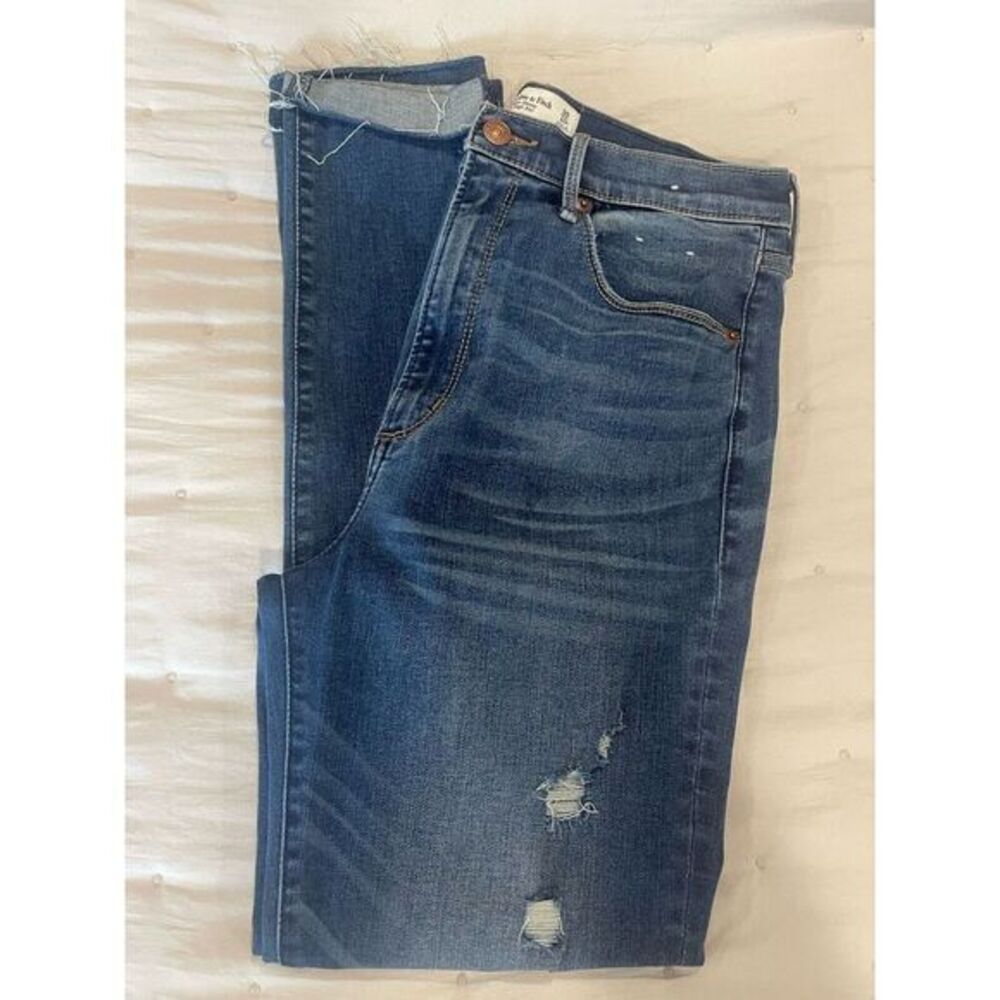 Abercrombie & Fitch Women's Size 30/10R Blue High‎ Rise Skinny Distressed Jeans